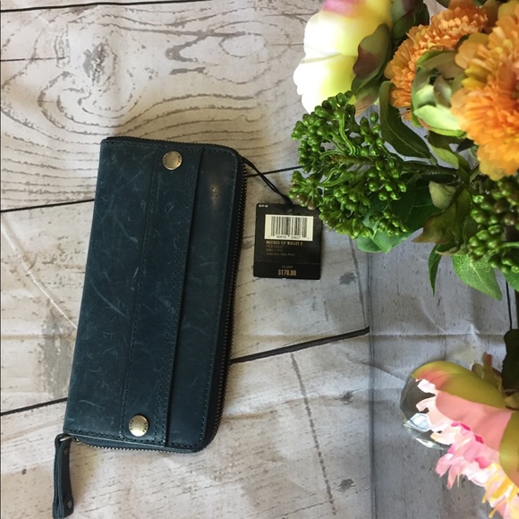 Frye Handbags - Frye Melissa Wallet Zip Closure Italian Leather